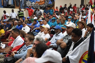 Ministro de Seguridad insta a manifestarse de forma pacífica