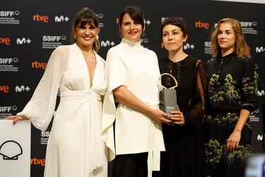 ‘O Corno’ se alza con la Concha de Oro de San Sebastián en una noche con acento argentino
