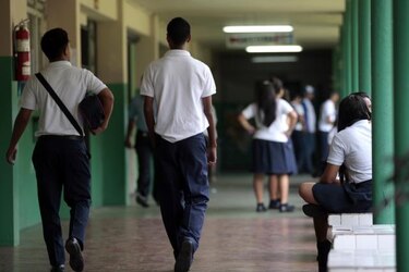 Meduca: Renuncias y déficit de docentes han afectado el año escolar