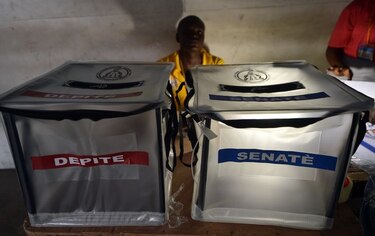 Crece la tensión a medida que se desarrolla la jornada electoral en Haití
