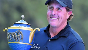 Mickelson pone fin a sequía de títulos