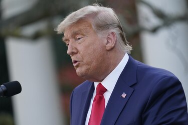 Trump pide rescindir la Constitución para revocar el resultado de las elecciones y devolverlo a la Casa Blanca