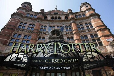 Rowling pide fans guarden secretos de obra teatral de Potter