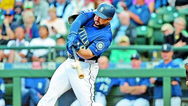 Indios pactan con Yonder Alonso por dos años