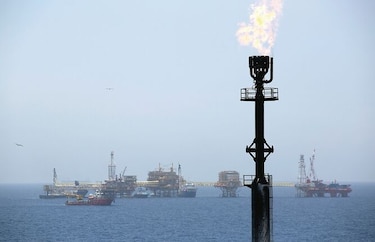 Compañía china se retira de campo petrolero iraní