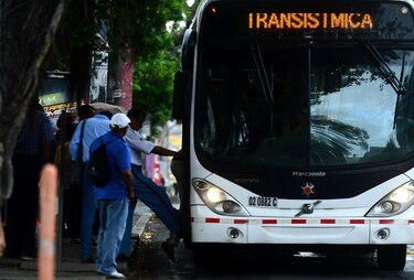 Mi Bus anuncia desvío de rutas por desfiles del 10 de noviembre