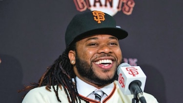 Johnny Cueto queda fuera de acción por 60 días