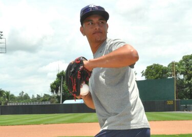 Severino González abrirá el segundo partido en la Triple A