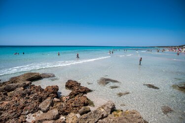 Récord de calentamiento y olas de calor marinas en el Mediterráneo en 2025