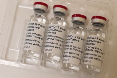 Un largo intervalo entre dos dosis de AstraZeneca mejora su eficacia