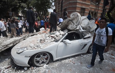 Sismo de 7.1 grados sacude la ciudad de México