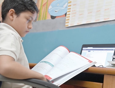 El  papel de  los padres de  familia, clave  en la educación de sus hijos