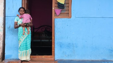 Devadasis, las jóvenes entregadas a los dioses que quedan atrapadas en una vida de explotación sexual