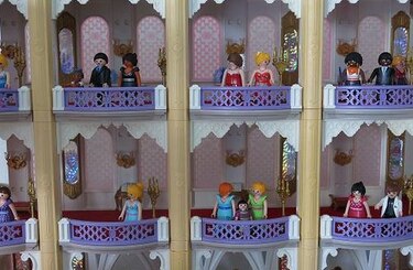 Juguetes de Playmobil son piezas de museo en México
