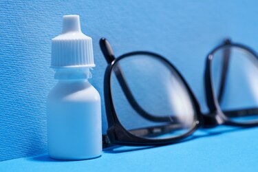 FDA emite advertencia por gotas para los ojos no aprobadas; Minsa asegura que en Panamá no tienen registro sanitario