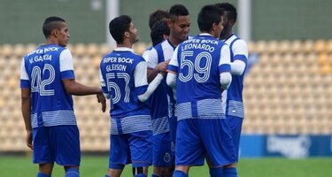 El panameño Ismael Díaz es convocado por el Porto de Portugal