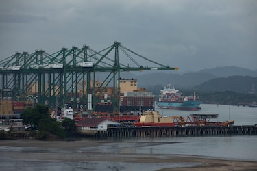 Movimiento de contenedores en puertos panameños acumula alza de 17.3% hasta septiembre