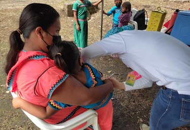 Una bebé ngäbe muere a causa de la tosferina