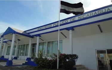 Condenan a penas de 10 a 15 años a 13 evangélicos en Nicaragua por lavado de dinero