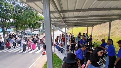 Aeropuerto de Maiquetía reabre parcialmente tras los terremotos en Venezuela