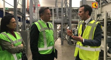 Varela comienza su gira de trabajo en Holanda; conoce el sistema operativo de Schiphol