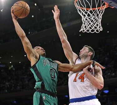 Los Celtics cortan su racha perdedora ante los Knicks