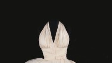 Subastan traje de Monroe