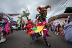 Alfombras, incienso y danzas: así se vive el Corpus Christi