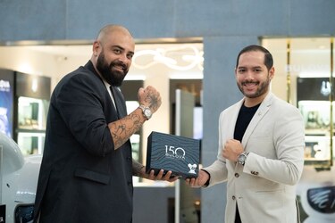 Arte pop y exploración lunar en la nueva cápsula de Bulova: Thiago Rosinhole y Budii celebran en Panamá los 150 años de la marca