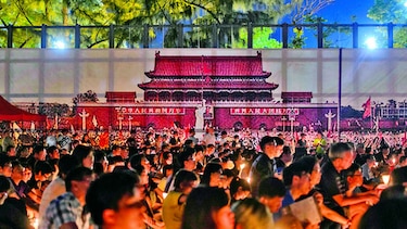 Recuerdan masacre en China