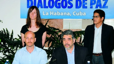 Superan crisis del proceso de paz en Colombia