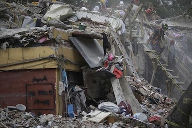 México hace el recuento de daños tras terremotos y tormenta de septiembre