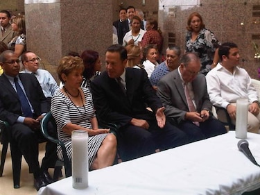 Mireya Moscoso asegura que lo mejor es cerrar el Complejo Arnulfo A. Madrid