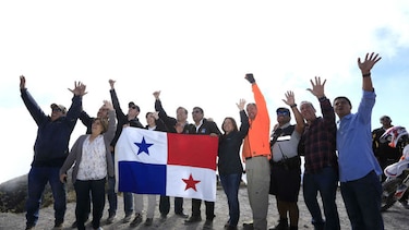 Las aventuras de los ministros en el volcán Barú