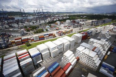 Burocracia y discrecionalidad restan competitividad al sector logístico
