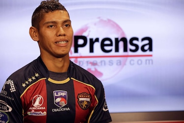 Panameño Valentín Pimentel firma con el club Deportivo La Equidad Seguros de Colombia
