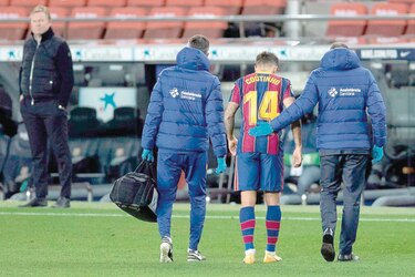 Philippe Coutinho es operado de manera exitosa de la rodilla 