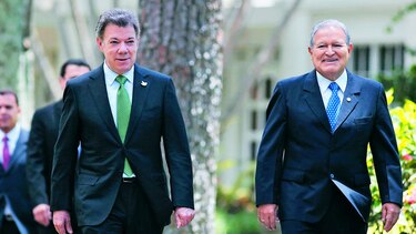 Las FARC cuestionan exigencias de Santos