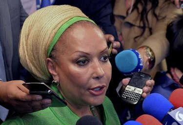 Anulan sanción a ex senadora Piedad Córdoba