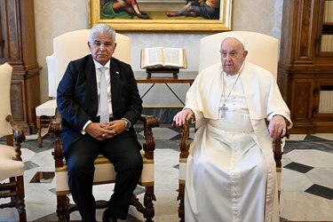 Presidente Mulino y Cancillería lamentan el fallecimiento del papa Francisco