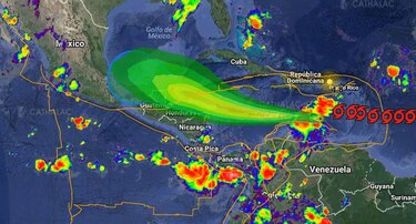 Tormenta tropical Harvey se desplaza por el Caribe