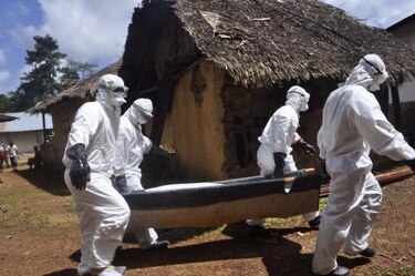 Se necesitan mil 800 millones de dólares para combatir el ébola
