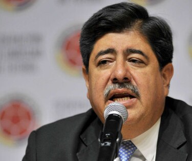 Gobierno colombiano investiga a federación de fútbol