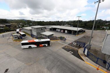 Mi Bus anuncia cambios de la distribución de zona paga del Parador