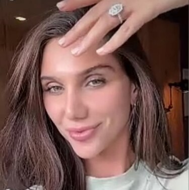Ex Miss Panamá Laura de Sanctis da el ‘sí’ y anuncia su compromiso matrimonial
