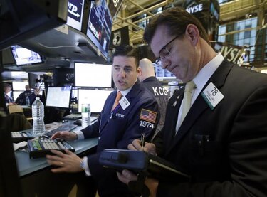 Wall Street cierra con alza del 0.66% del Dow Jones y un récord del S&P 500