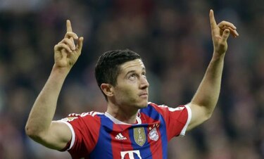 Bayern remonta para vencer al Dortmund, que sigue en picada