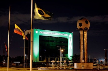 Controladora de avión del Chapecoense denuncia amenazas