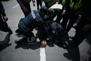 Se reanuda el tránsito en la avenida Balboa; protesta deja al menos 10 taxistas aprehendidos