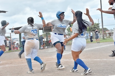 Nueve equipos se disputan Campeonato Nacional Mayor Femenino de Softbol 